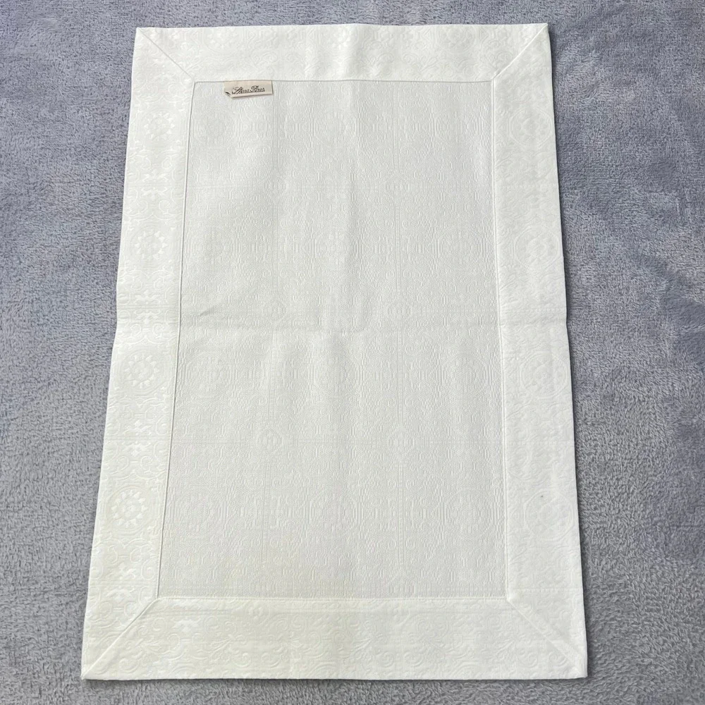 Vtg. Sferra Bros 100 Egyptian‎ Cotton White Damask Jacquard Placemats Set of 10